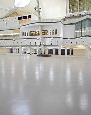 Slip-resistant epoxy coating for parking and retail areas